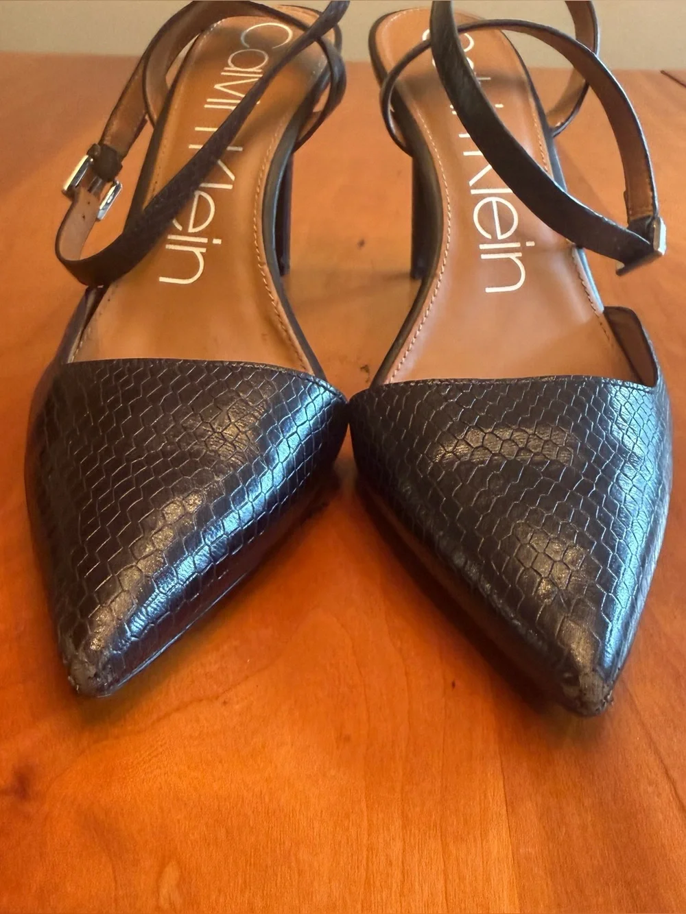 Calvin Klein Raffaela Pumps - Picture 6 of 12